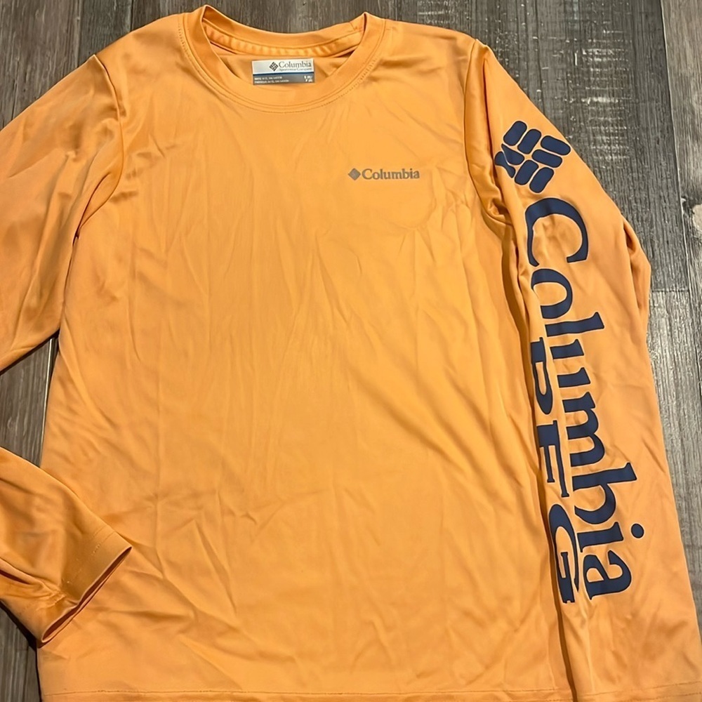 Boys Columbia active/fish shirt sz8